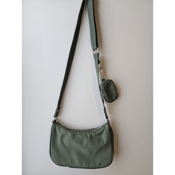 wild fable Handbags - Wild Fable Women's Fanny Pack. Zip Closure,Adjustable Strap, Coin Purse.  Green.